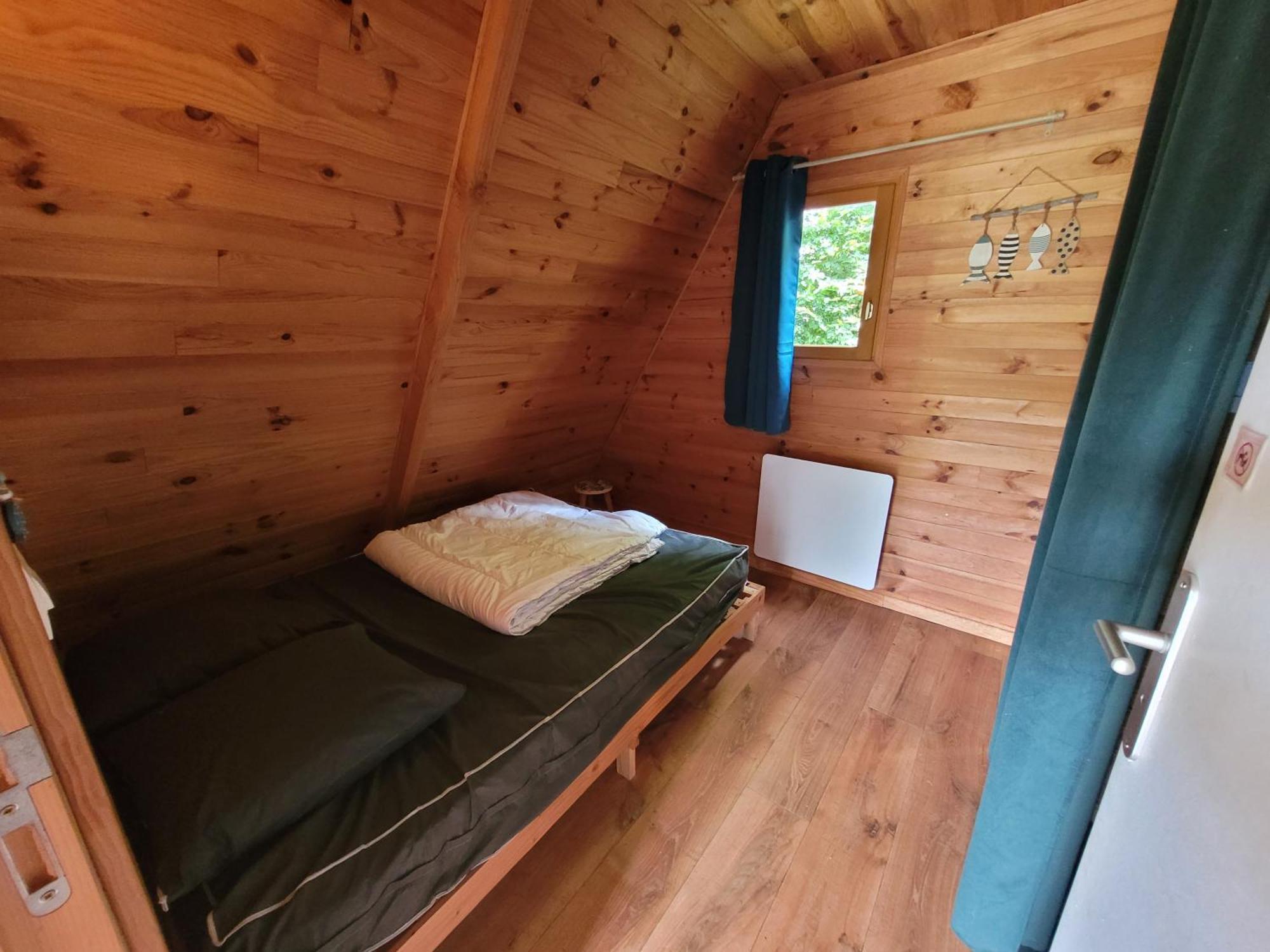 Camping Les Hirondelles Bourg-Sainte-Marie Экстерьер фото