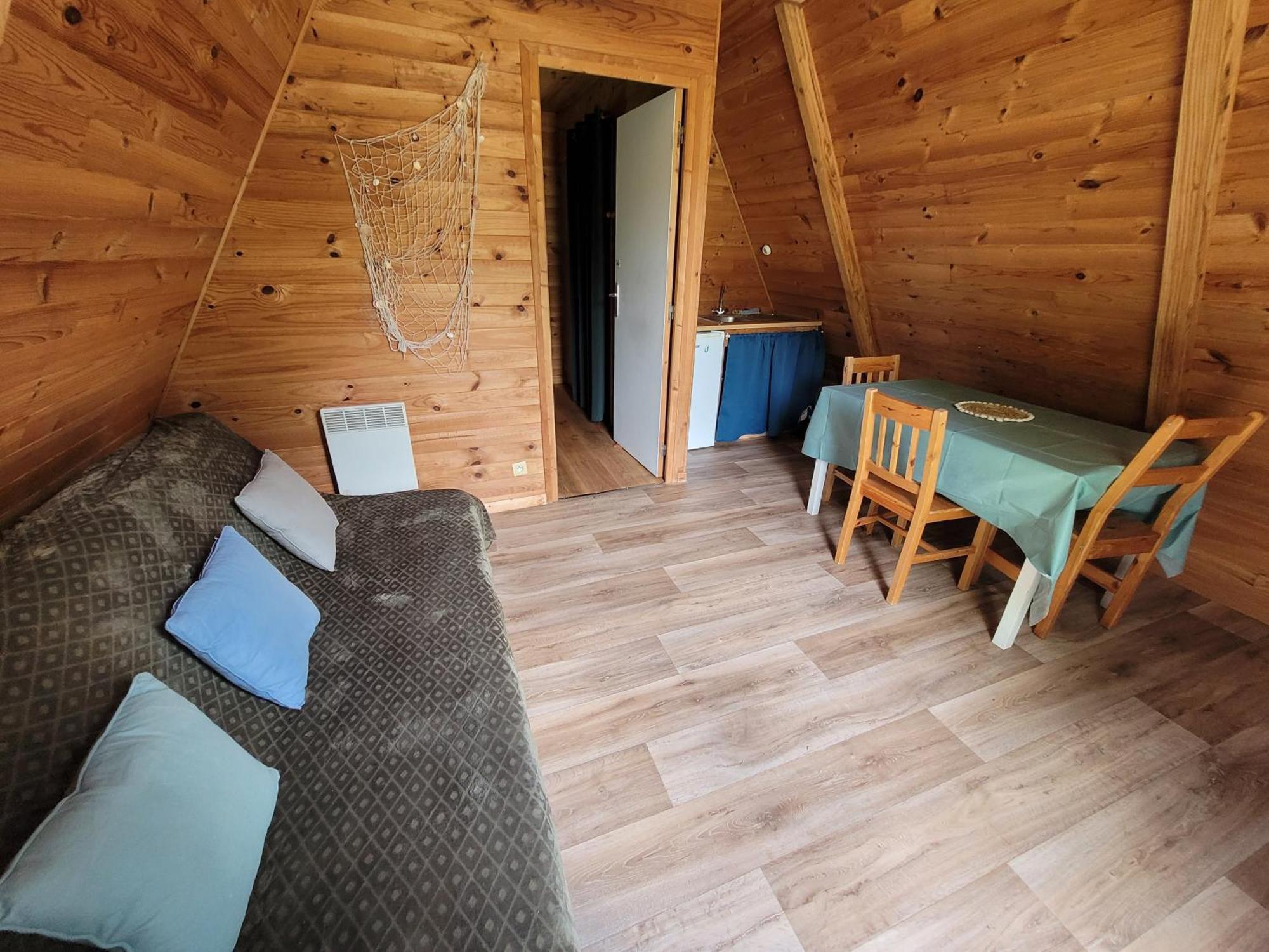 Camping Les Hirondelles Bourg-Sainte-Marie Экстерьер фото