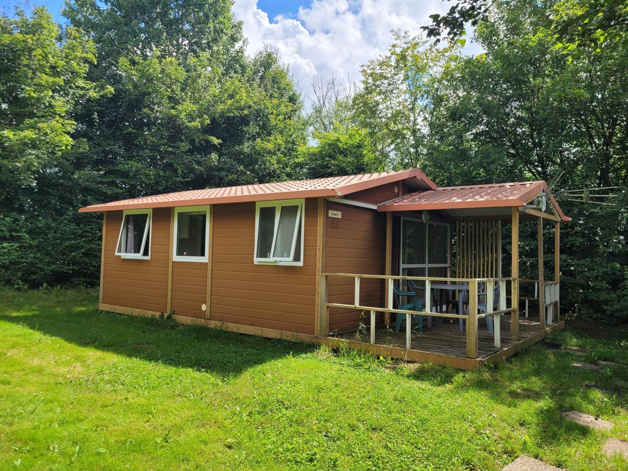 Camping Les Hirondelles Bourg-Sainte-Marie Экстерьер фото