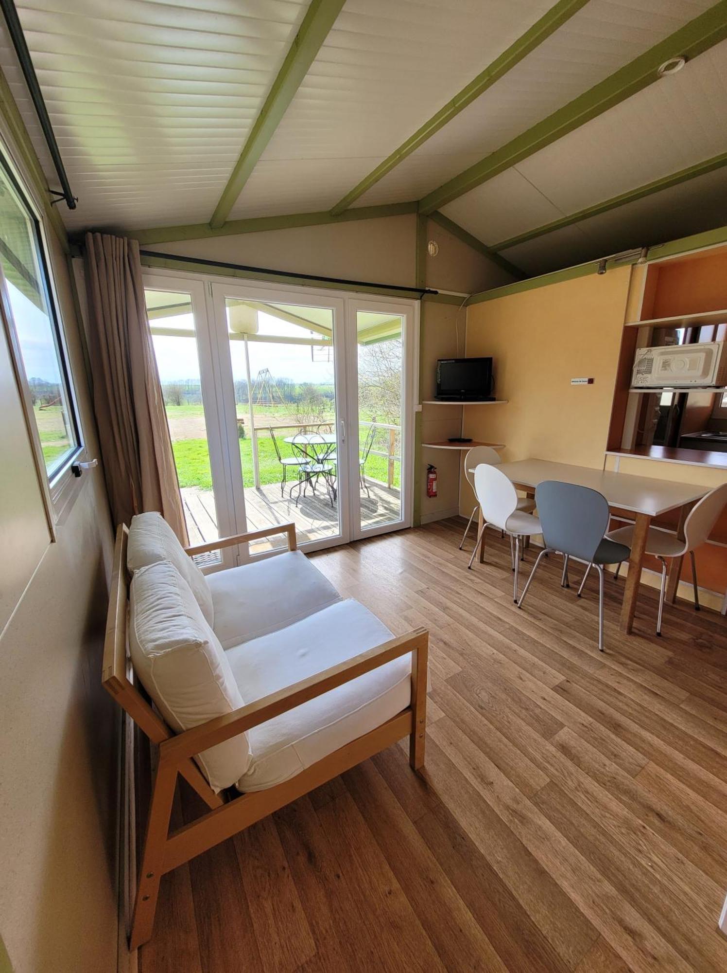 Camping Les Hirondelles Bourg-Sainte-Marie Экстерьер фото