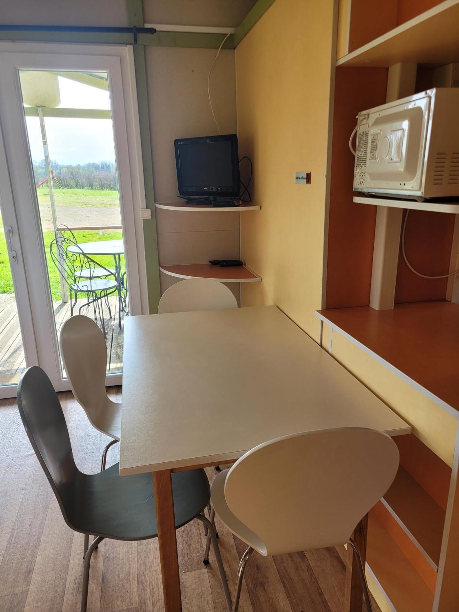 Camping Les Hirondelles Bourg-Sainte-Marie Экстерьер фото